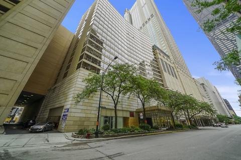 110 E Delaware Pl #1901, Chicago, IL 60611 photo 1