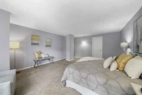 110 E Delaware Pl #1901, Chicago, IL 60611 photo 15
