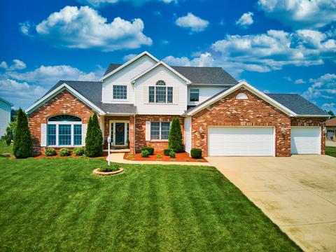 9529 Wolf Hill Rd, Bloomington, IL 61704 photo 1