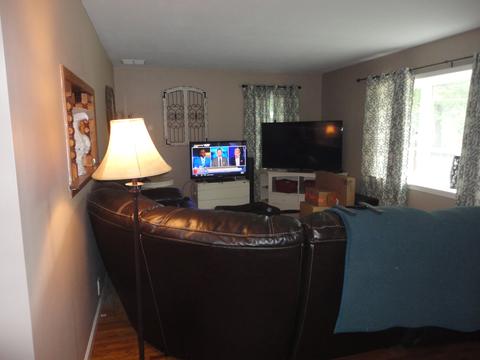 604 Johnson Ave, Morris, IL 60450 photo 4