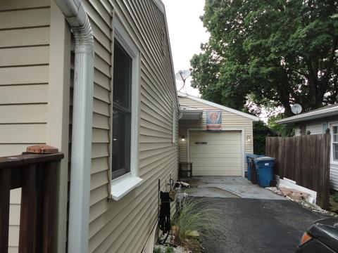604 Johnson Ave, Morris, IL 60450 photo 3