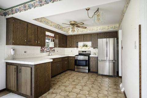 14957 Knox Ave, Midlothian, IL 60445 photo 8