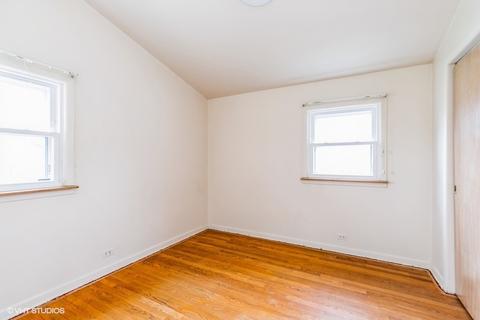 2072 Fox Ln, Des Plaines, IL 60018 photo 11