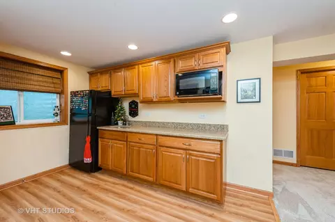 2041 Tunbridge Trl, Algonquin, IL 60102 photo 19