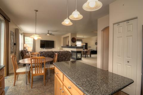 2011 Crooked Tree Ct, Mchenry, IL 60050 photo 15
