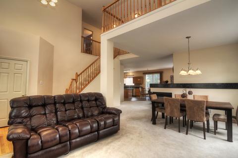 2011 Crooked Tree Ct, Mchenry, IL 60050 photo 8