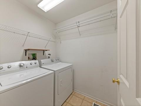 2475 Emily Ln, Elgin, IL 60124 photo 21