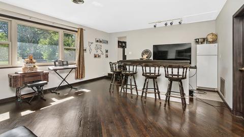 4765 Forest View Dr, Northbrook, IL 60062 photo 11