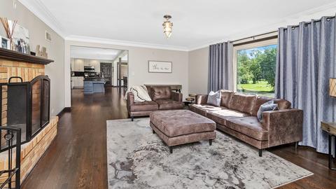 4765 Forest View Dr, Northbrook, IL 60062 photo 9