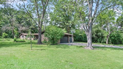4765 Forest View Dr, Northbrook, IL 60062 photo 2