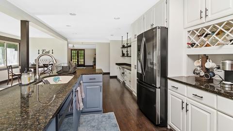 4765 Forest View Dr, Northbrook, IL 60062 photo 7