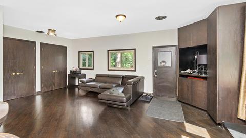 4765 Forest View Dr, Northbrook, IL 60062 photo 10