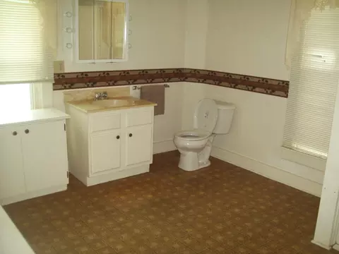108 Liberty St, Walnut, IL 61376 photo 20