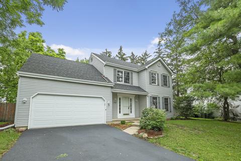 721 Cooper Ct E, Aurora, IL 60504 photo 2