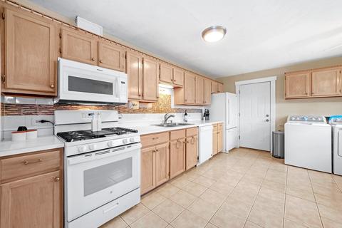 536 Audrey Ln, Wheeling, IL 60090 photo 8