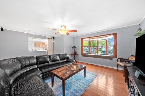 536 Audrey Ln, Wheeling, IL 60090 photo 3