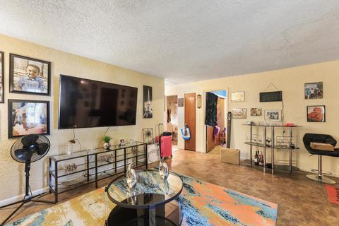 3 Tudor Ct, Champaign, IL 61821 photo 10