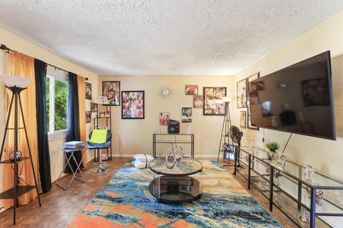 3 Tudor Ct, Champaign, IL 61821 photo 9
