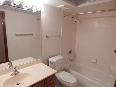 1600 E Thacker St #208, Des Plaines, IL 60016 photo 15