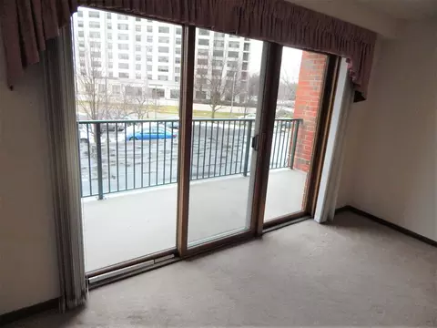 1600 E Thacker St #208, Des Plaines, IL 60016 photo 7
