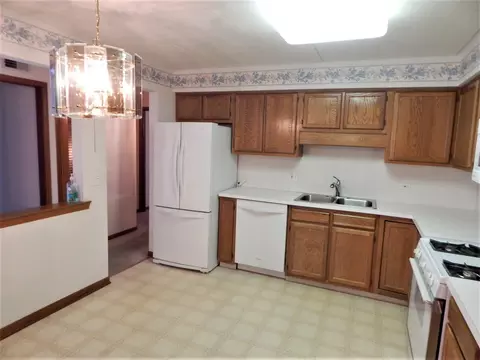 1600 E Thacker St #208, Des Plaines, IL 60016 photo 9
