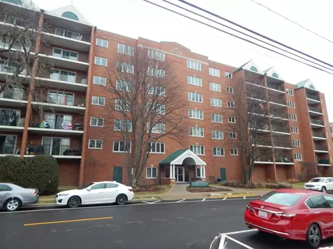 1600 E Thacker St #208, Des Plaines, IL 60016 photo 2