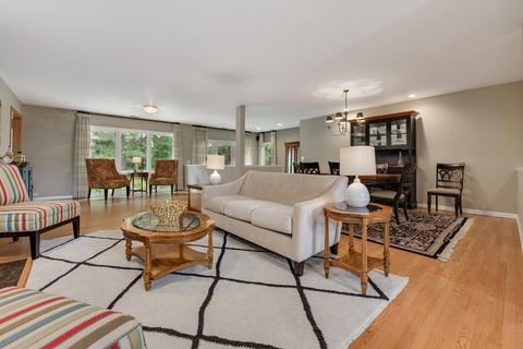 411 Rollwind Rd, Glenview, IL 60025 photo 4