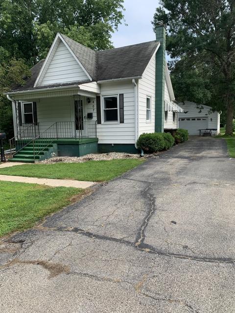 407 E Washington St, Le Roy, IL 61752 photo 3