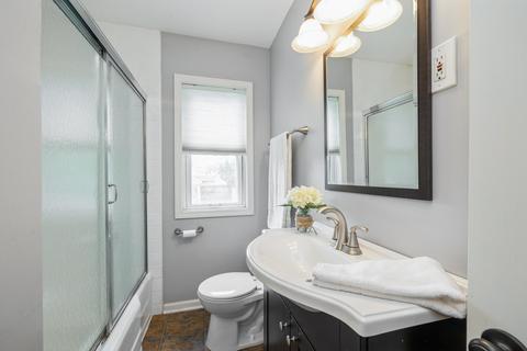 9105 Roach Ave, Brookfield, IL 60513 photo 10