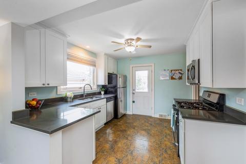 9105 Roach Ave, Brookfield, IL 60513 photo 5