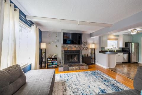 9105 Roach Ave, Brookfield, IL 60513 photo 3