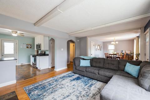 9105 Roach Ave, Brookfield, IL 60513 photo 4