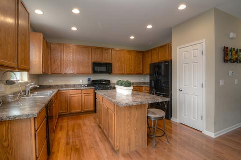 2012 Lucca Dr, Elgin, IL 60123 photo 10