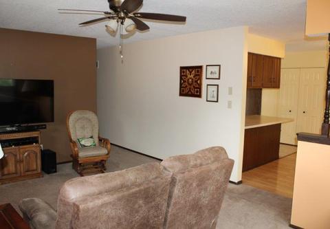 442 N Jackson St, Morrison, IL 61270 photo 6