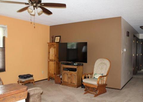 442 N Jackson St, Morrison, IL 61270 photo 7