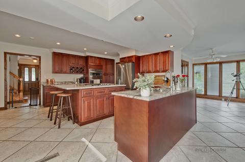 375 Jervey Ln, Bartlett, IL 60103 photo 17