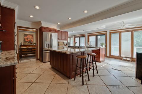 375 Jervey Ln, Bartlett, IL 60103 photo 12