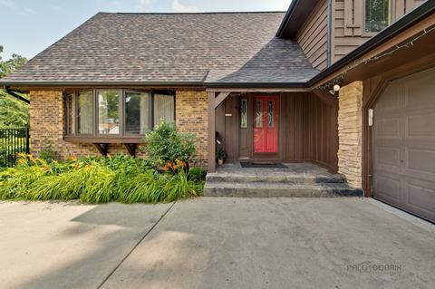 375 Jervey Ln, Bartlett, IL 60103 photo 3