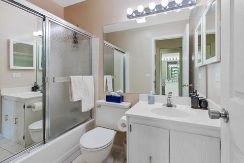 549 Greystone Ln #A1, Wheeling, IL 60090 photo 20