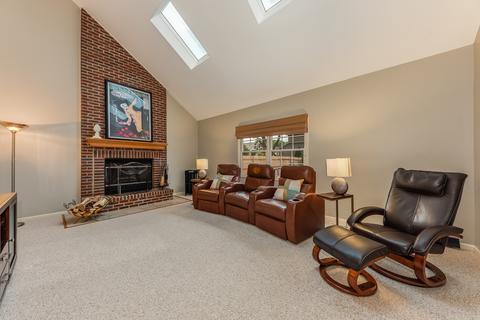 2101 Pebble Beach Dr, Plainfield, IL 60586 photo 8