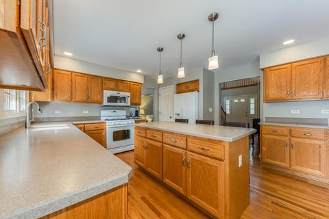 2101 Pebble Beach Dr, Plainfield, IL 60586 photo 11