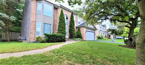 705 Old Oak Cir, Algonquin, IL 60102 photo 1