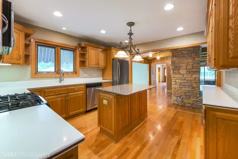 32 W440 Derby Ln, Wayne, IL 60184 photo 12