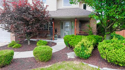 704 Casey Dr, Minooka, IL 60447 photo 2