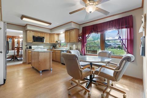 1785 Devonshire Ct, Elgin, IL 60123 photo 8