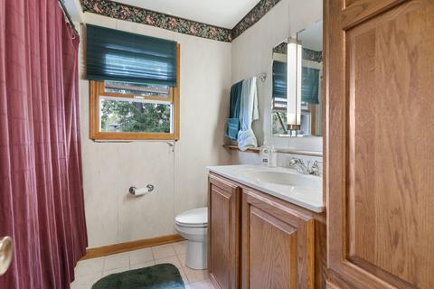 1785 Devonshire Ct, Elgin, IL 60123 photo 17