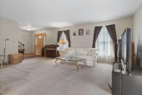 1785 Devonshire Ct, Elgin, IL 60123 photo 5