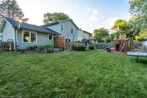 327 Oakmont Dr, Bartlett, IL 60103 photo 26