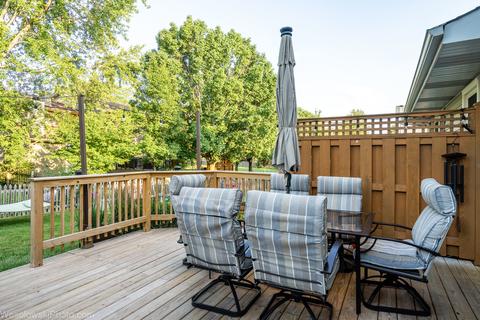 327 Oakmont Dr, Bartlett, IL 60103 photo 22