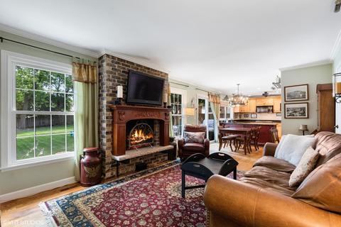 207 E Hillside Ave, Barrington, IL 60010 photo 11